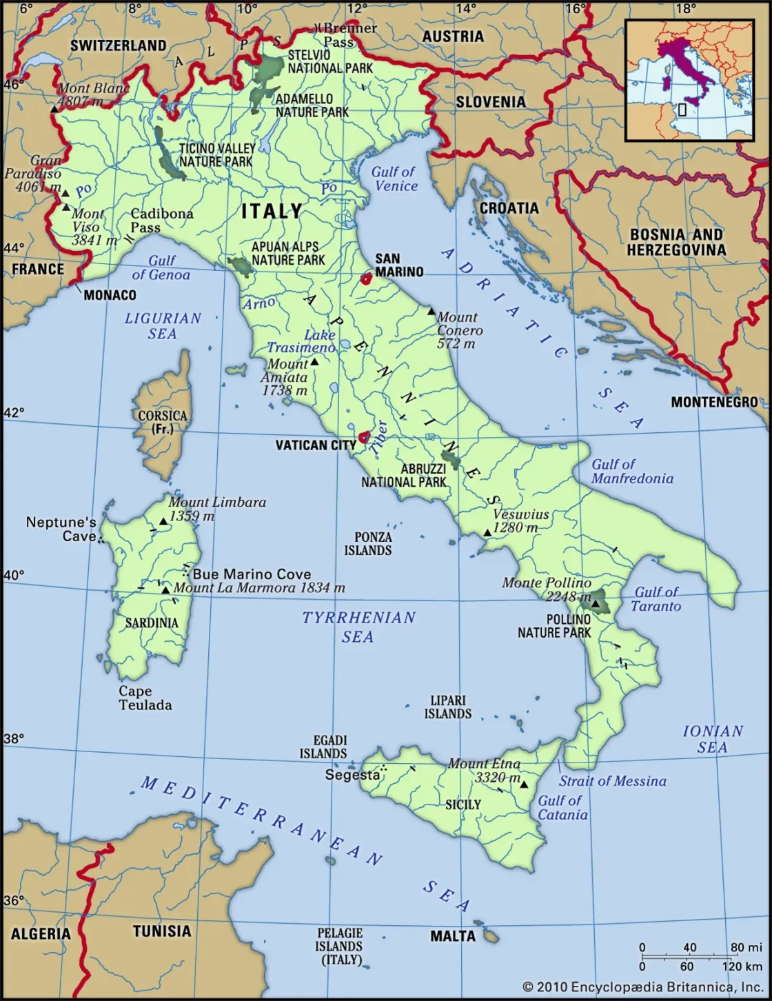 Map of Italy highlighting national parks and surrounding countries.